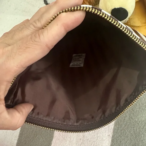 Henri  Bendel  Striped Pouch - Picture 7 of 7